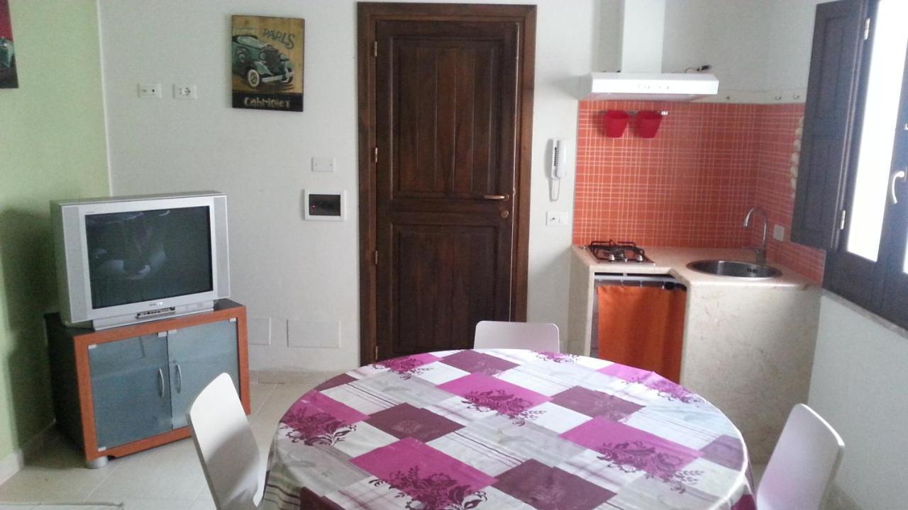 Cortiletto Bosco Trapani Apartment Bagian luar foto